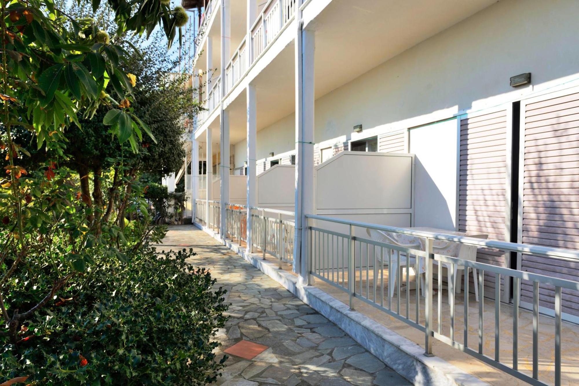 Apartments Ziogas Paralía Skotínis 외부 사진