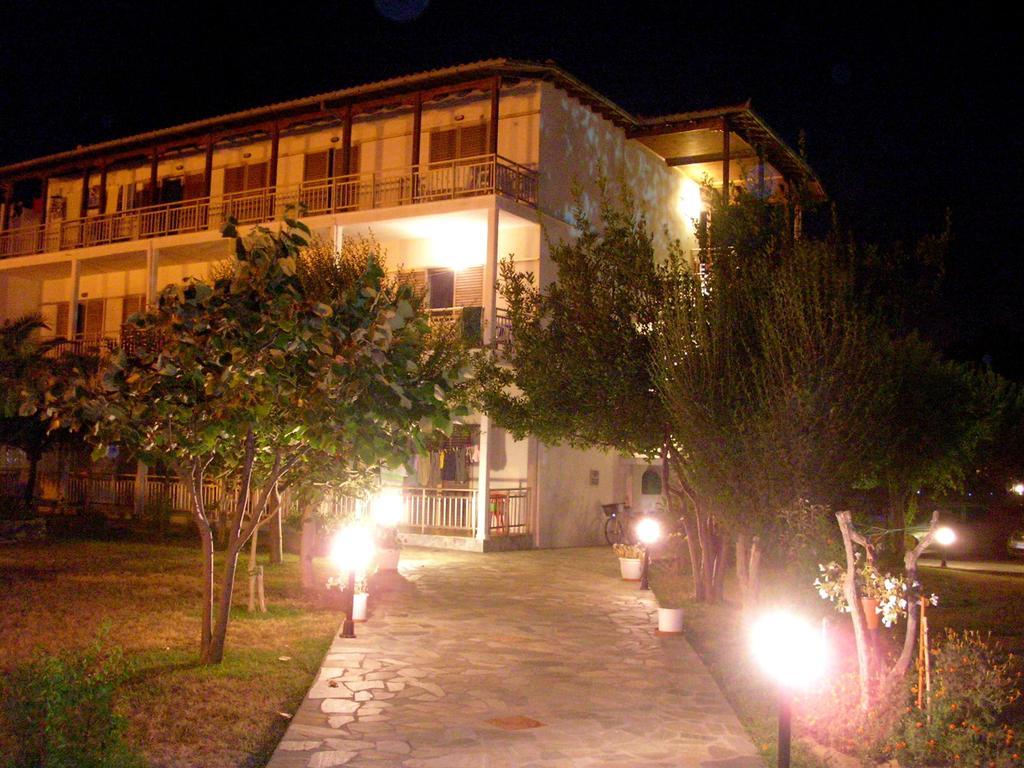 Apartments Ziogas Paralía Skotínis 외부 사진