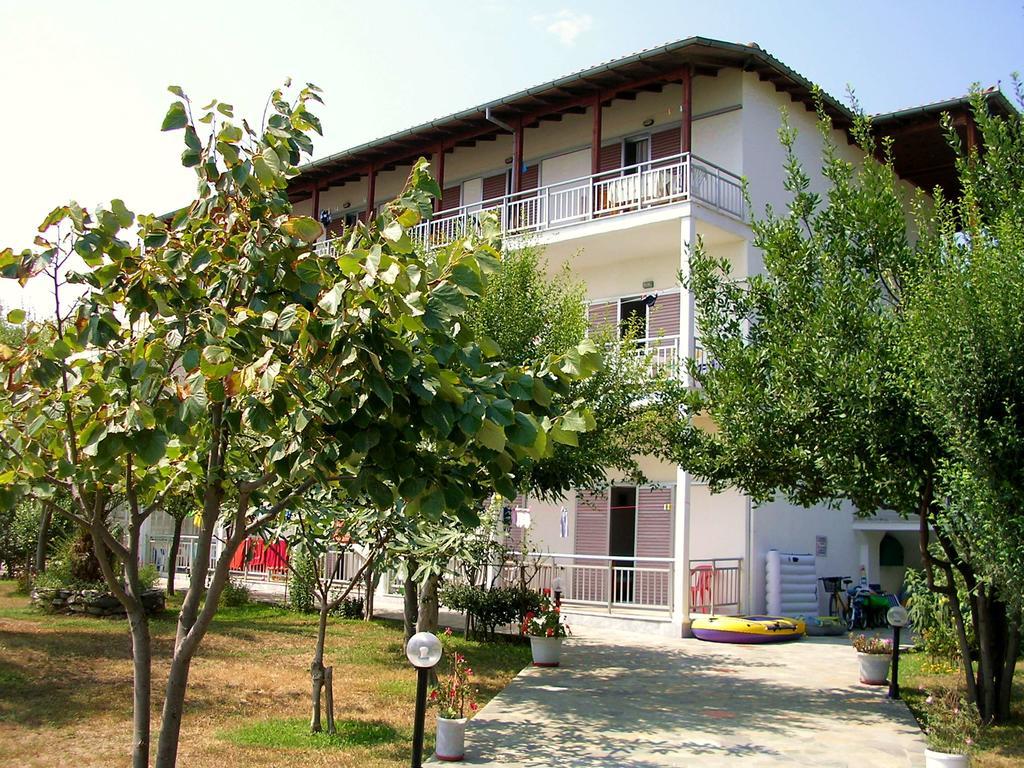 Apartments Ziogas Paralía Skotínis 외부 사진